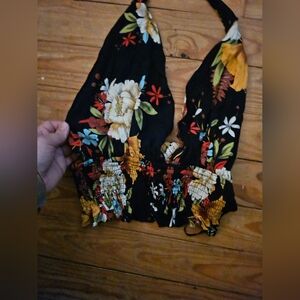 SHEIN Black Floral Halter Top
